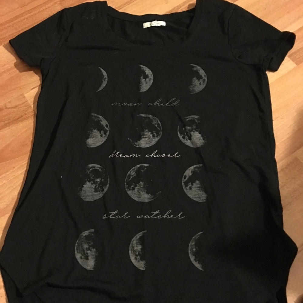 Maurice’s Small Moon T shirt